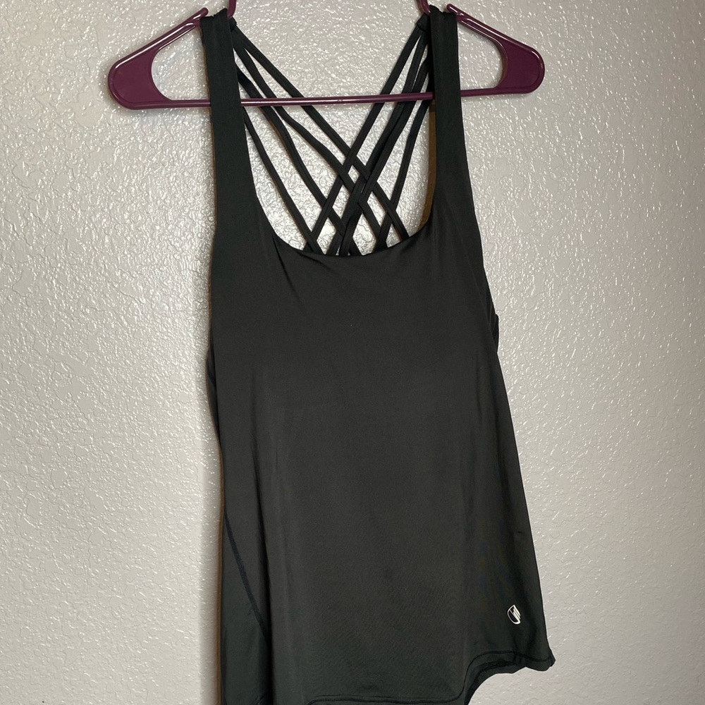 XL strappy athletic top black